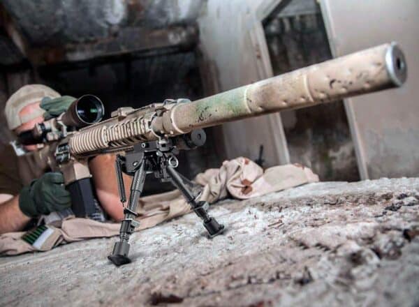 Buvele Carbon Bipod for sling swivel stud (height 15.2 – 22.9 cm) with Weaver/Picatinny adapter.